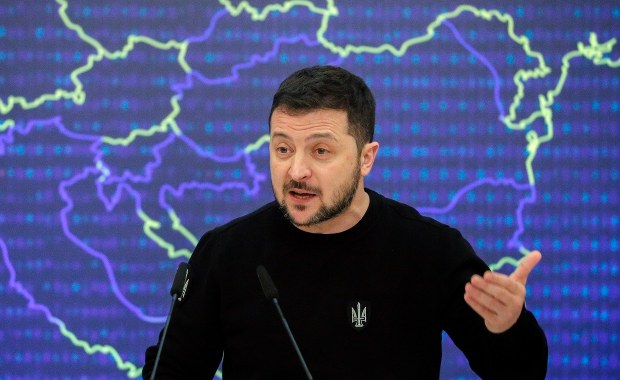 Zełenski pozbawił obywatelstwa byłych urzędników Janukowycza wspierających rosyjską agresję