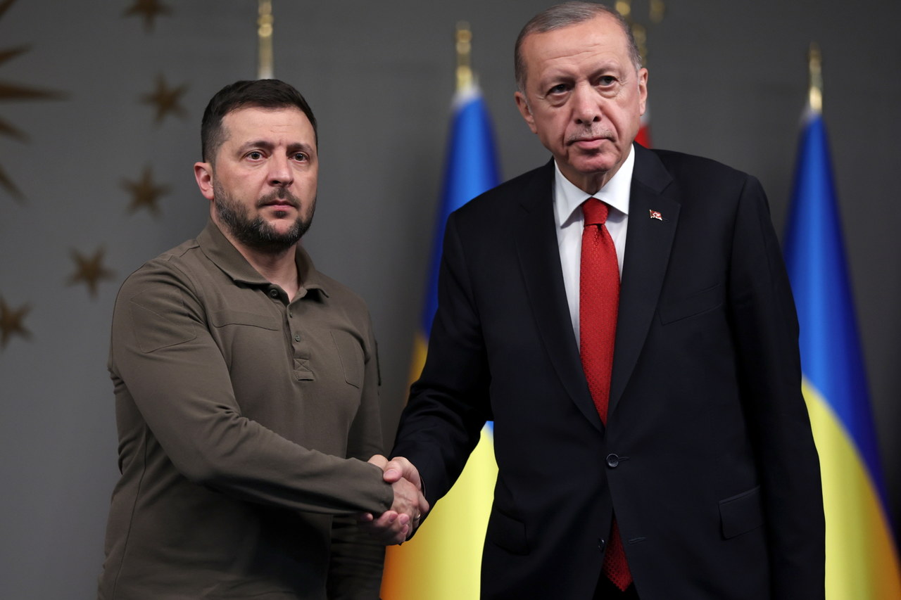 Zełenski przybył do Turcji na spotkanie z Erdoganem [ZAPIS RELACJI]