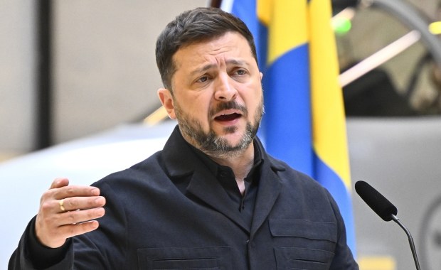 Zełenski: Rosjanie przygotowują nowy zmasowany atak na Ukrainę