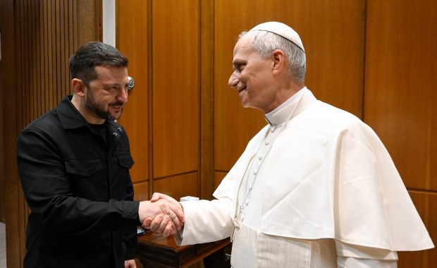 Zełenski u Leona XIV. Papież otwiera Watykan na rozmowy pokojowe