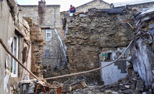 Zełenski: UE dostarczyła tylko 30 proc. obiecanych pocisków [ZAPIS RELACJI]