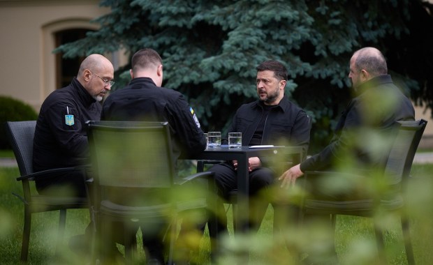 Zełenski zwołał naradę specjalną. Kluczowe działania związane z wojną
