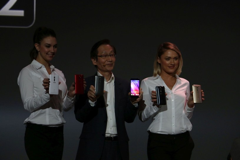 ZenFone 2 - nowy flagowy smartfon Asusa /materiały prasowe