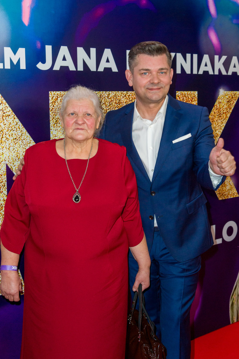 Zenon Martyniuk z mamą Teresą /Artur Zawadzki/REPORTER /East News