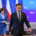 Zero złotych z NBP, miliardy od spółek. Rząd odsłonił karty ws. budżetu