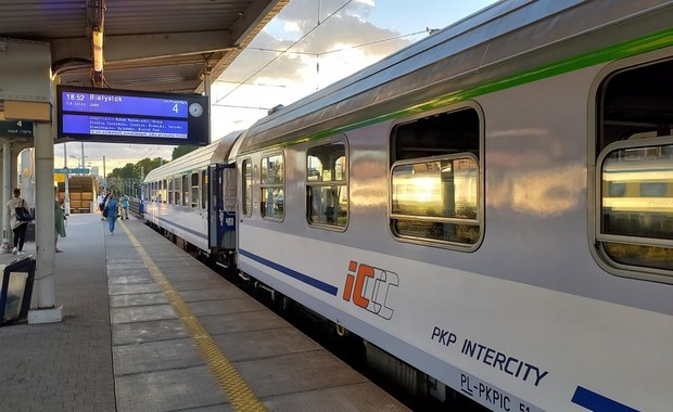 ​Zerwana sieć trakcyjna i opóźnienia pociągów. Problemy na stacji Warszawa Zachodnia