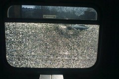 Zerwana trakcja uszkodziła pociąg