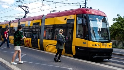 Zerwana trakcja w Warszawie. Utrudnienia w kursowaniu tramwajów
