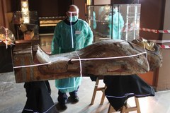 Zeskanują mumię. Otworzyli sarkofag kapłanki Izydy 