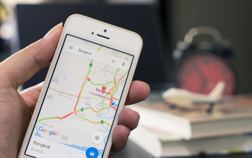 Zespół Google Maps każdego dnia walczy z oszustami korzystającymi z ich platformy /123RF/PICSEL