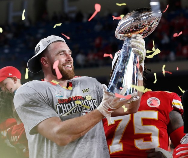 Zespół Kansas City Chiefs po raz drugi w historii został mistrzem ligi futbolu amerykańskiego NFL /JOHN G. MABANGLO /PAP/EPA