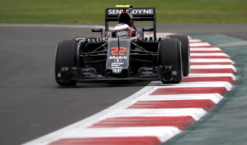 Zespół McLarena będzie miał nowego szefa /AFP