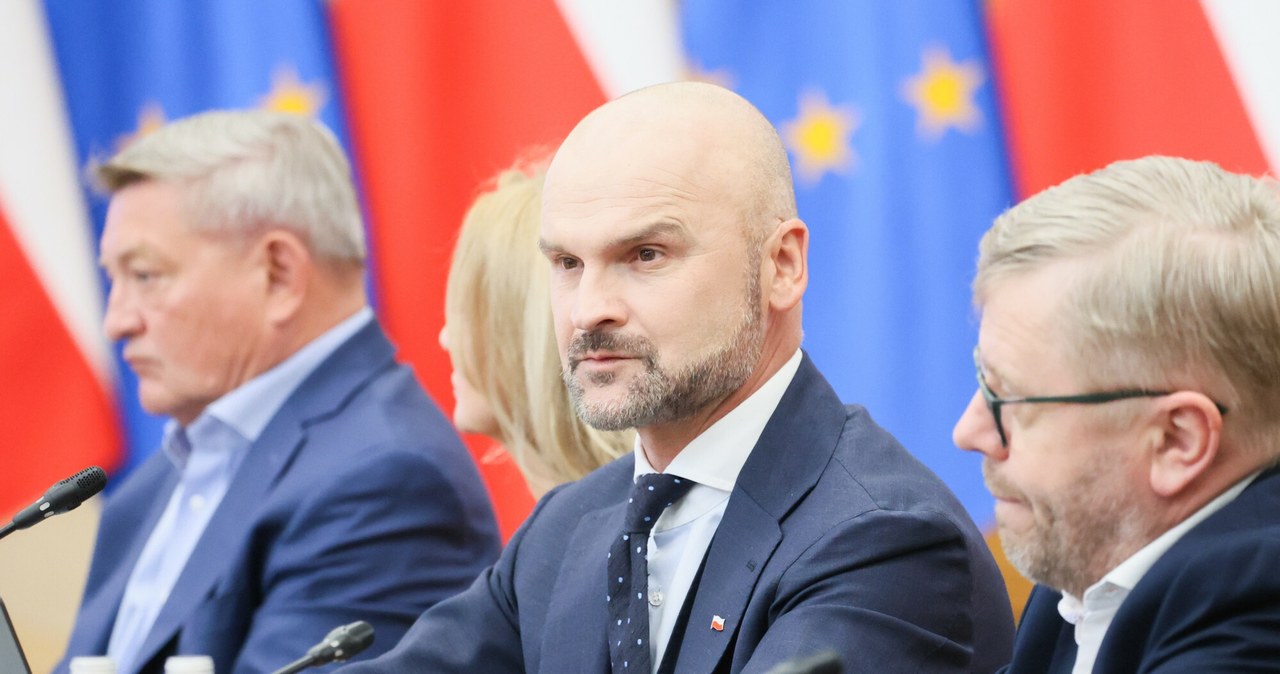 Zespół Rafała Brzoski zaprezentował kolejne pomysły deregulacyjne /Pawel Wodzynski/East News /East News