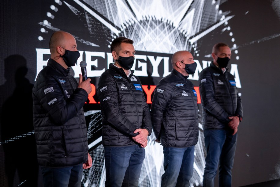 Zespół tworzą bracia Marek i Michał Goczał wraz ze swoimi pilotami - Rafałem Martonem i Szymonem Gospodarczykiem /mat.prasowe /