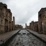 Zginęli, ale nie przez erupcję. Pierwsze takie badania w Pompejach