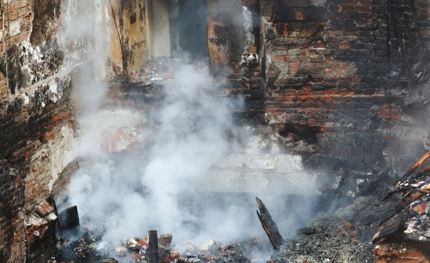 Zginęli pod gruzami kamienicy. Jest decyzja śledczych