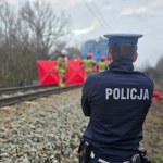 Zginęli rodzice dwulatka. Śledztwo ws. tragedii na przejeździe kolejowym w Ziębicach
