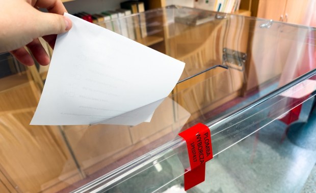 Zginęło niemal 500 kart do głosowania. Policja wkroczyła do akcji