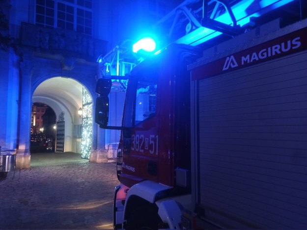 Zgłoszenie z monitoringu pożarowego strażacy otrzymali po godzinie 18 /Bartek Paulus /RMF MAXX