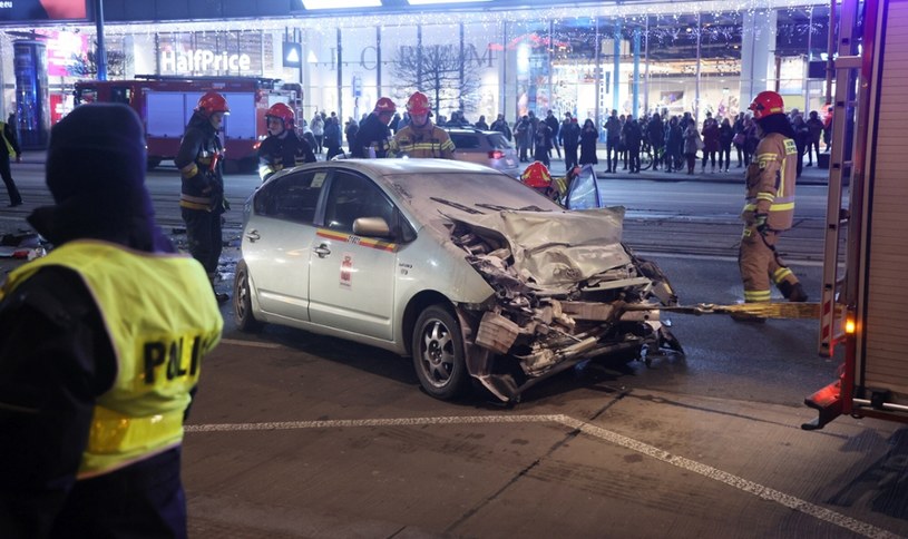 Zgodnie z definicją, o szkodzie całkowitej mowa, gdy uszkodzenie pojazdu jest tak poważne, że koszty naprawy przekroczą jego wartość z dnia wypadku. /Wojciech Olkusnik/East News /East News