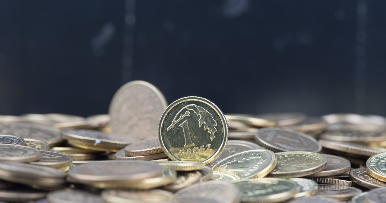 Zgodnie z przesądami 15 maja, lepiej nie pożyczać pieniędzy. /123RF/PICSEL