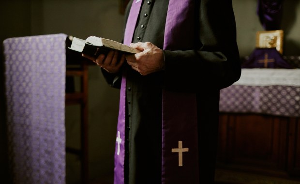 Zgony, orgie, pedofilia. Jest raport ws. diecezji sosnowieckiej