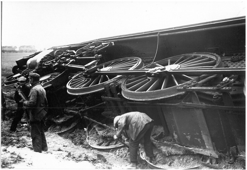 Śmierć na torach: Największe katastrofy kolejowe powojennej Polski ...