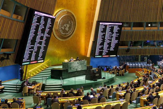 Zgromadzenie Ogólne ONZ przyjęło rezolucje ws. Palestyny /SARAH YENESEL /EPA