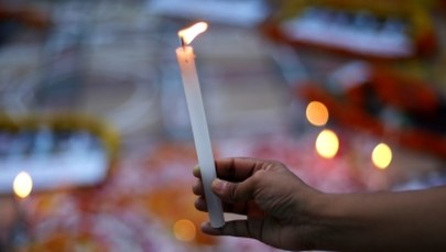 Zgwałcili 16-latkę, a później spalili ją żywcem. 14 osób aresztowanych w Indiach
