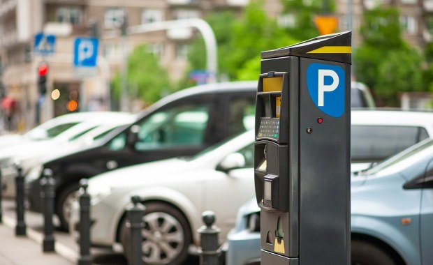 Zhakowali system płatnego parkowania. Oszukali setki osób