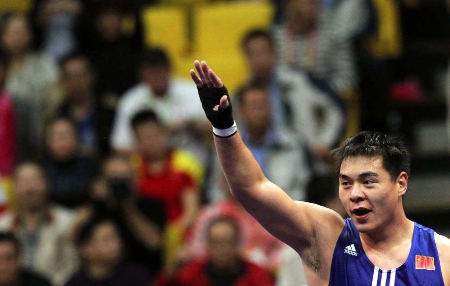 Zhang Zhilei w listopadzie 2010 roku /HOW HWEE YOUNG /PAP/EPA