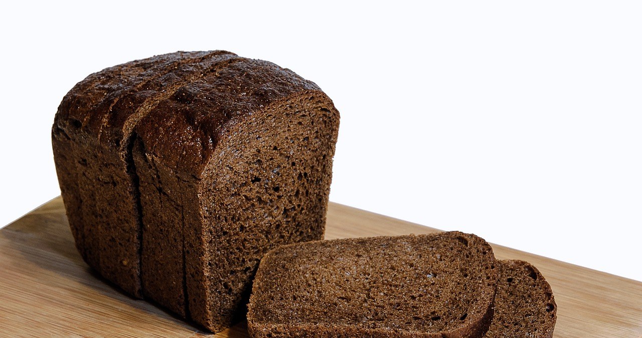 Житній хліб на заквасці містить більше клітковини, сприяє здоров’ю кишківника та легше засвоюється організмом /pixabay.com