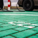 miejsce parkingowe Zielona koperta to pułapka dla kierowców. Mandat może sięgnąć 5 tys. zł