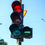 Zielona strzałka bez stopu i nowe sekundniki. Duże zmiany dla kierowców