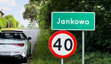 Zielona tablica myli kierowców. Jak szybko można jechać za znakiem E-17a?