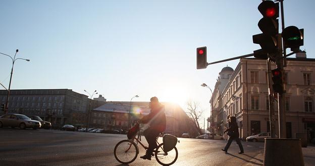 Zielone strzałki ponoć zagrażają rowerzystom / Fot: Jacek Waszkiewicz /Reporter