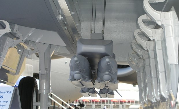 Zielone światło dla Polski. Ponad tysiąc bomb od USA