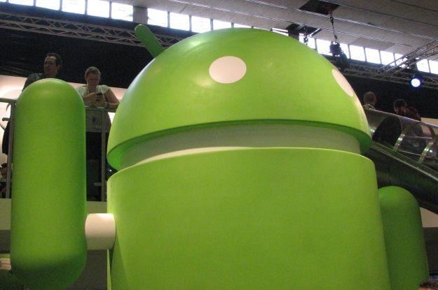Zielony Android, maskotka Androida, każdego dnia zyskuje nowych fanów /INTERIA.PL