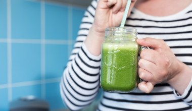 Zielony koktajl idealny na poświąteczny detoks. Moc witamin w 1 szklance 