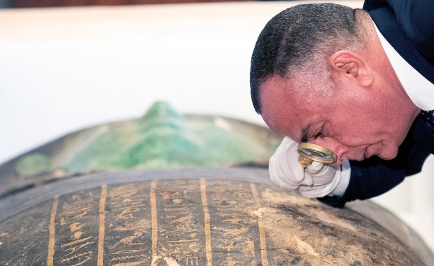 "Zielony sarkofag" wrócił do Egiptu. Został skradziony z antycznej nekropolii