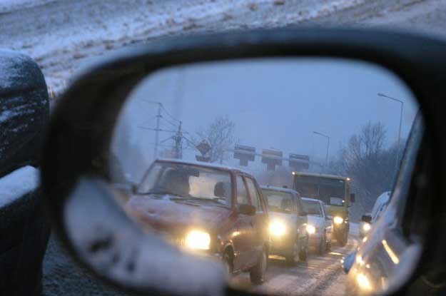 Zimą dochodzi w Polsce do najmniejszej liczby wypadków /INTERIA.PL