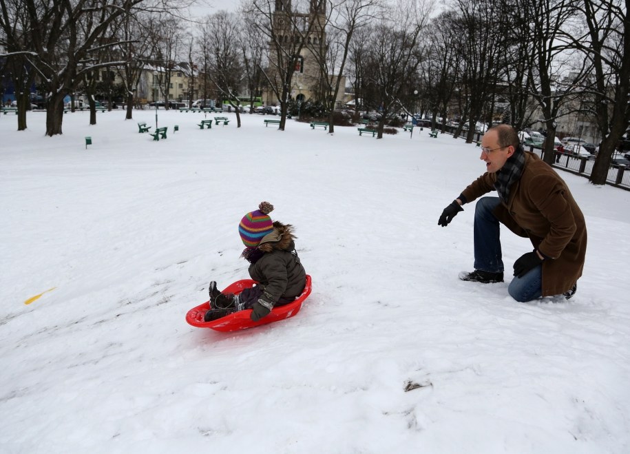 Zima na razie nie odpuści /Tomasz Gzell /PAP