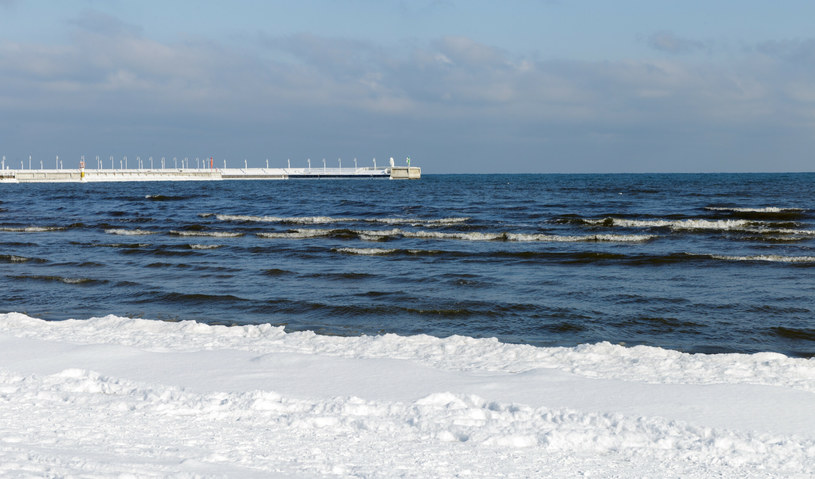 Zima nad morzem również ma swoje uroki /Pawel Oleszczuk/East News /East News
