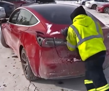 Zima sparaliżowała samochody elektryczne. Tesle utknęły przy ładowarkach 