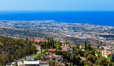 Zima to idealny czas na zwiedzanie. Latem upał jest nie do zniesienia 