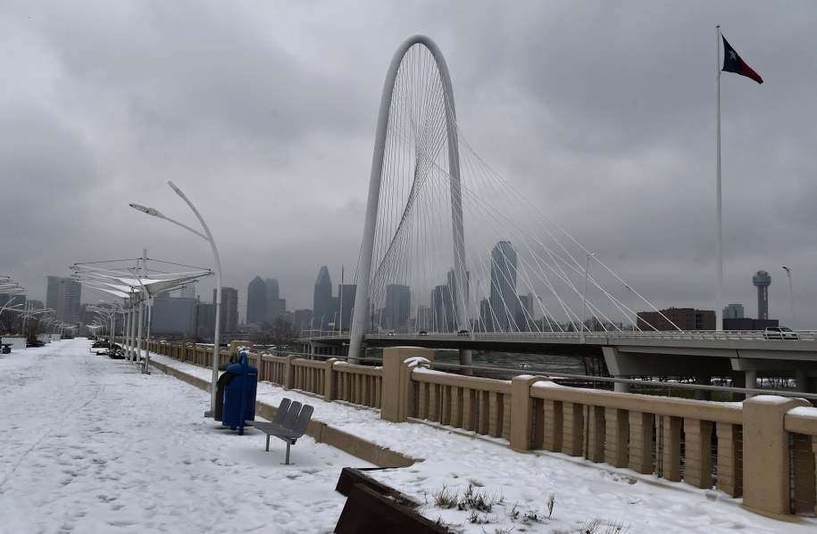 Zima w Dallas w Teksasie /LARRY W. SMITH /PAP/EPA