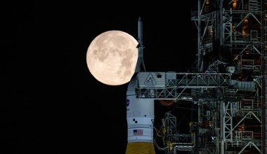 Zima wygrała z NASA. Lot na Księżyc opóźniony