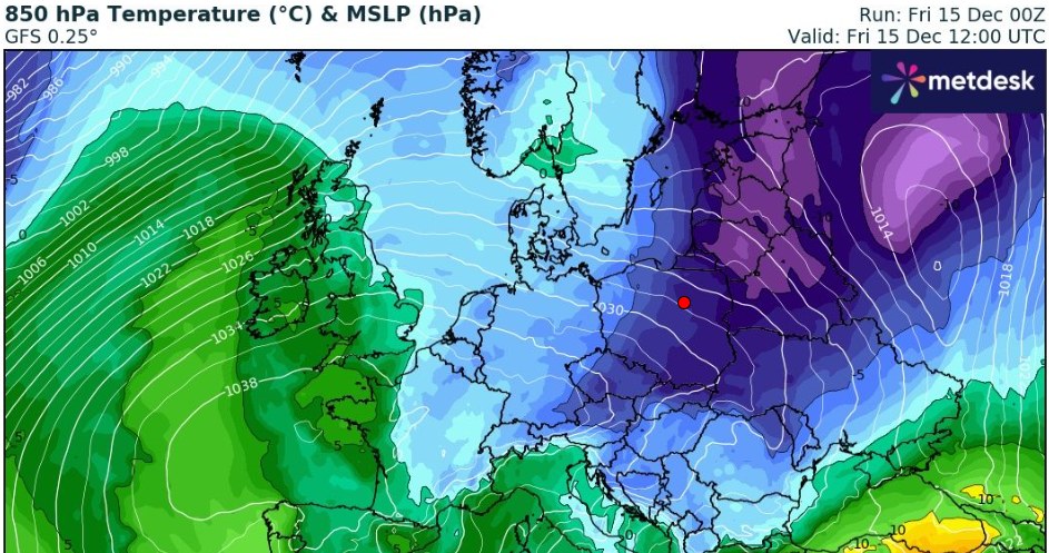 Zimne powietrze ze wschodu zderza się nad Polską z cieplejszym płynącym z zachodu. Pogoda w piątek będzie niepewna /wxcharts.com /