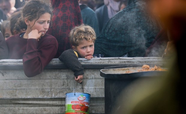 Zimno zabija dzieci w Strefie Gazy. Zmarło sześcioro niemowląt