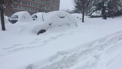 Zimowy paraliż w USA. Na wschodnim wybrzeżu odwołano ponad 7 tysięcy lotów